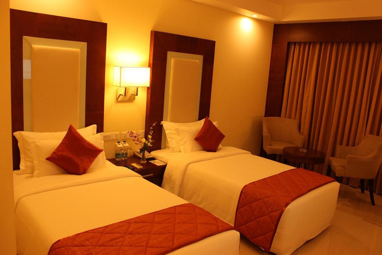Quality Inn Viha Kumbakonam Exterior photo