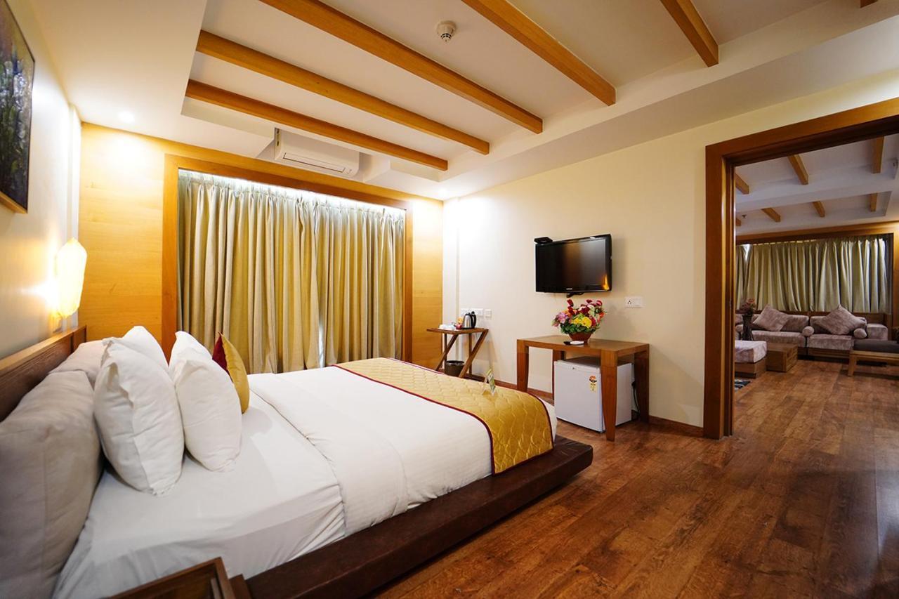 Quality Inn Viha Kumbakonam Exterior photo
