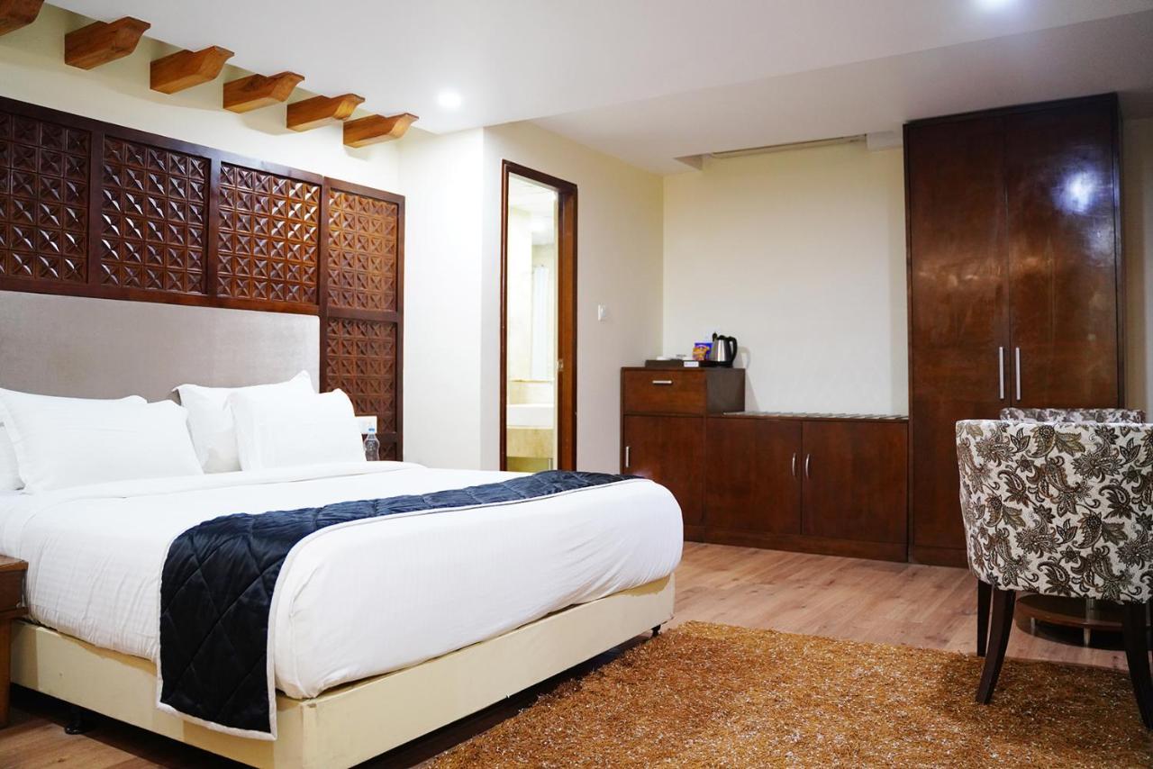 Quality Inn Viha Kumbakonam Exterior photo