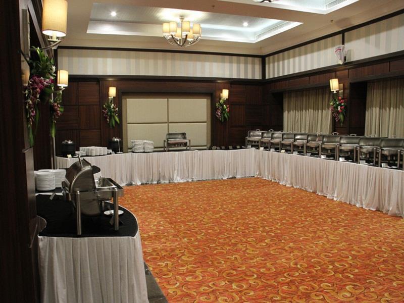 Quality Inn Viha Kumbakonam Exterior photo