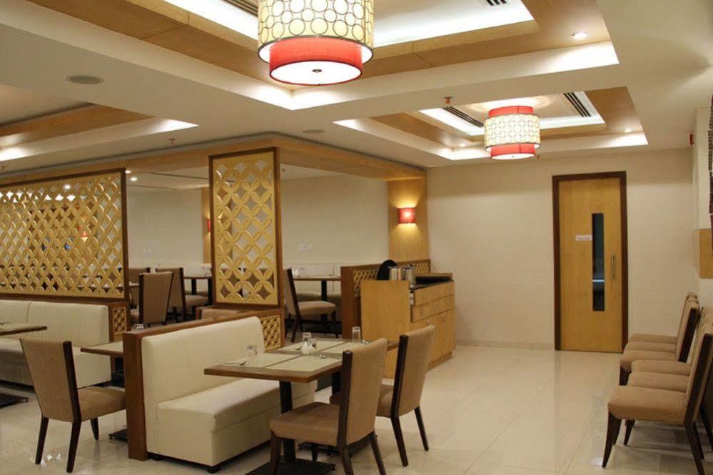 Quality Inn Viha Kumbakonam Exterior photo